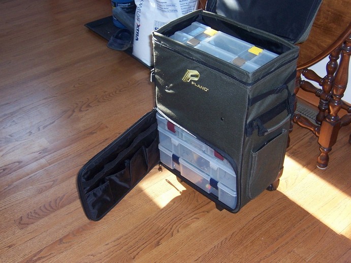MuskieFIRST  Plano Tacklebox with handle & Wheels Sale/Pending » Buy ,  Sell, and Trade » Muskie Fishing