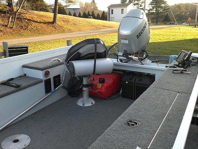 decking a aluminum boat