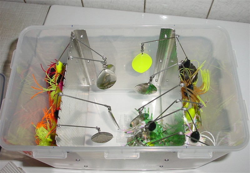 Spinnerbait storage box