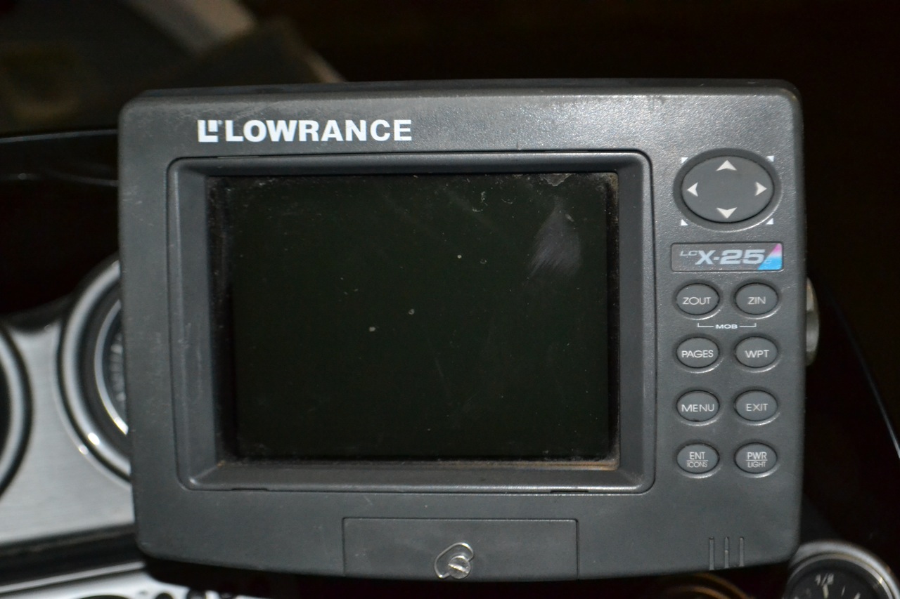 MuskieFIRST | Lowrance LC X25 - Selling » Buy , Sell, and Trade