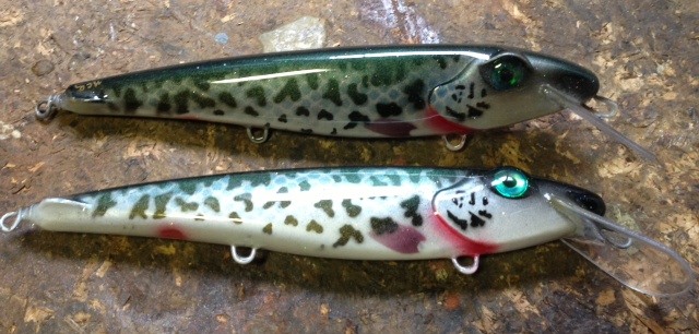 How to airbrush an 1.5 Square bill Custom painted fishing lure in a crappie  pattern 