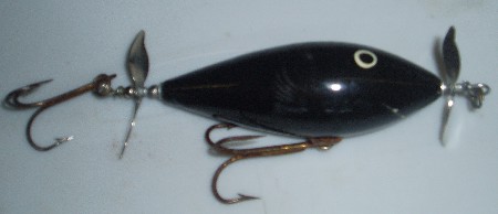 MuskieFIRST  Name and age of this spoon » Lures,Tackle, and Equipment » Muskie  Fishing