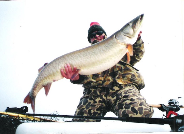 MuskieFIRST  SOLD - St Clair lure lots » Buy , Sell, and Trade » Muskie  Fishing