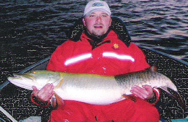 Unusual Chautauqua fish - Musky, Tiger Musky & Pike (ESOX) - Lake