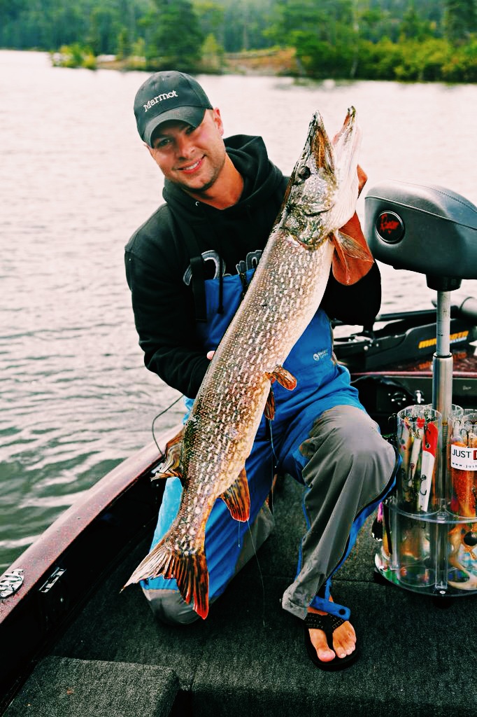 MuskieFIRST  Pounder/big lure storage ideas » Lures,Tackle, and