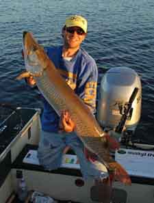 MuskieFIRST  muskie reels (poll) » Lures,Tackle, and Equipment » Muskie  Fishing