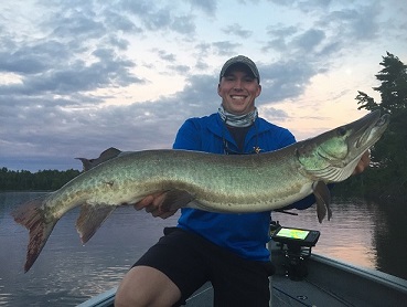 MuskieFIRST  Net Size » Lures,Tackle, and Equipment » Muskie Fishing