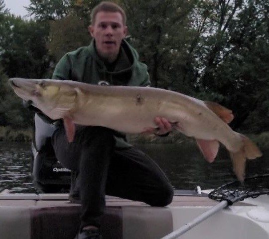 MuskieFIRST  How to: Fishing a big tube » Lures,Tackle, and Equipment »  Muskie Fishing